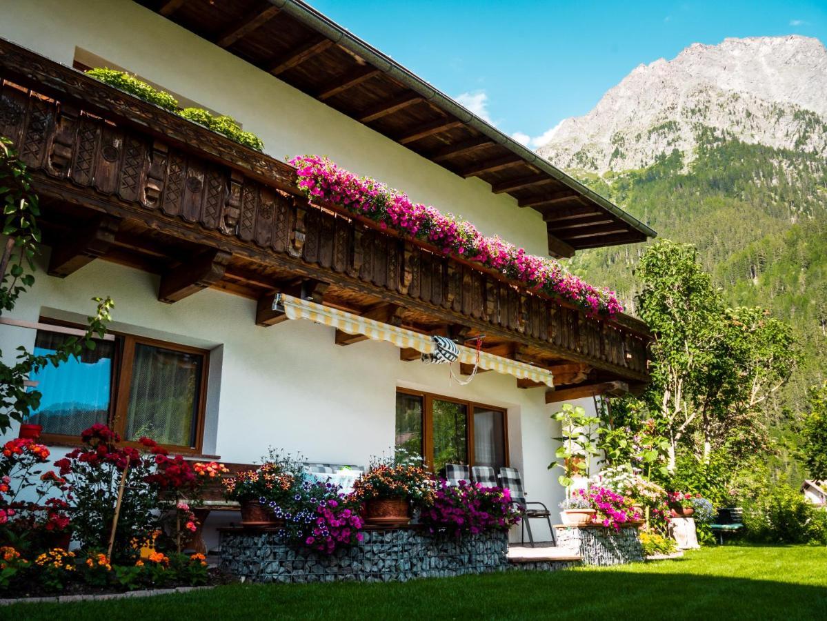 Ferienwohnung Haus Huter Kaunertal Exterior foto