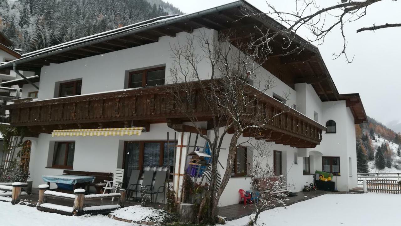 Ferienwohnung Haus Huter Kaunertal Exterior foto