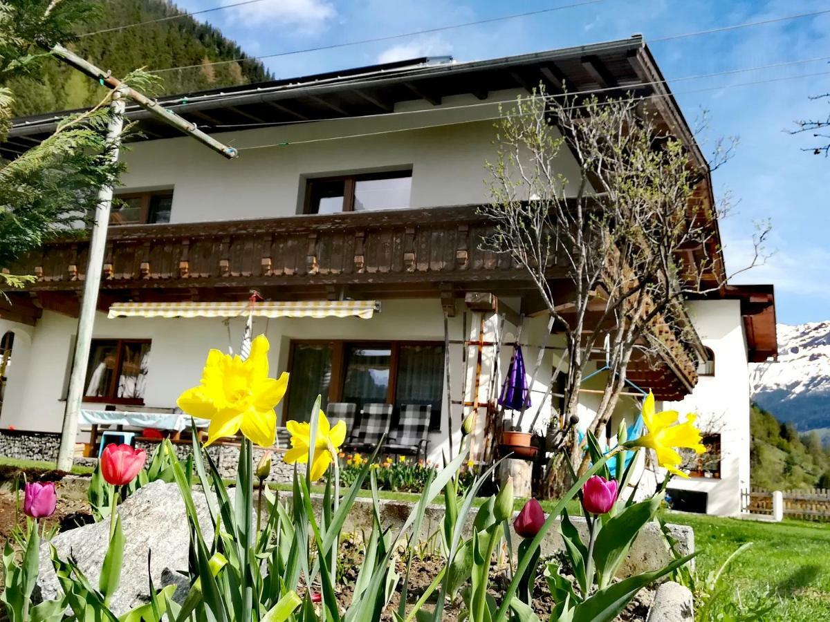 Ferienwohnung Haus Huter Kaunertal Exterior foto